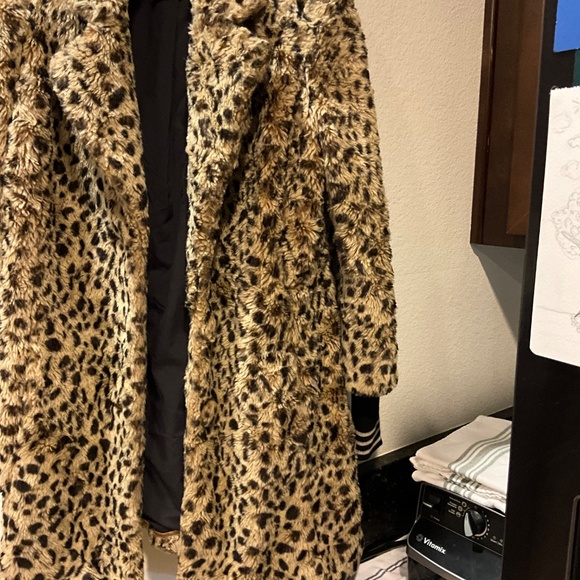 Leopard print coat - Picture 4 of 12